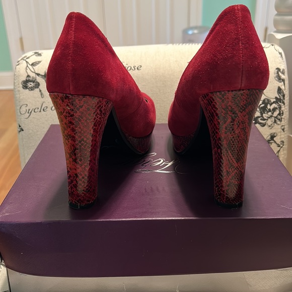 Fergie Footwear Red Velvet Heels - Picture 5 of 7